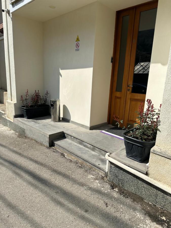 Villa Old Sololaki Тбилиси Екстериор снимка